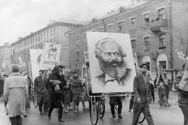 ок.1975 - Первомайская демонстрация