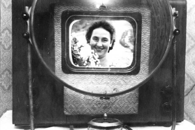 ок.1955 - Телевизор с водяной линзой