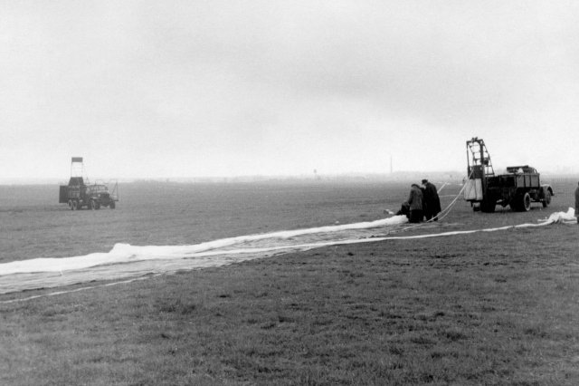 05.1959 - Подготовка к запуску аэростата ДКБА