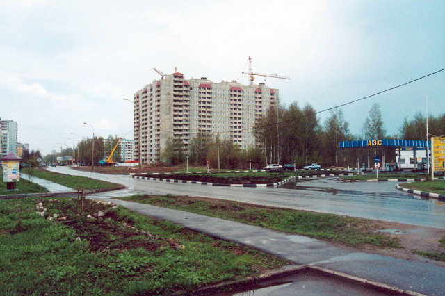 11.05.2003 - Новостройка Новый бульвар 22