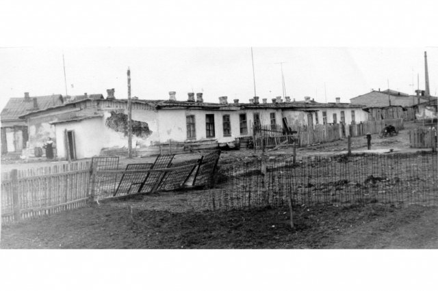ок.1957 - Бараки поселка "Гранитный"