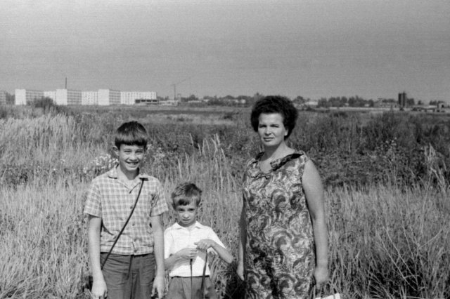 1968 - Слева - улица Спортивная, вид в сторону будущего парка