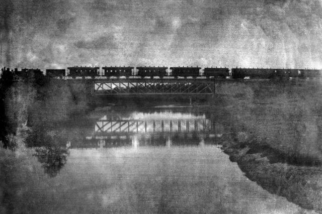 1910 - Поезд из Москвы проезжает мост через Клязьму