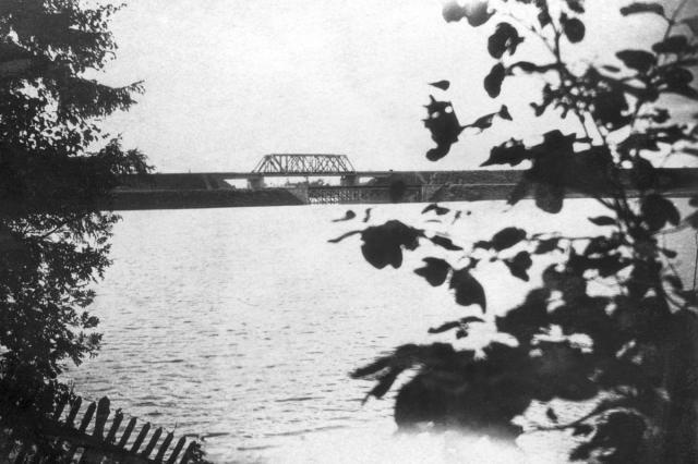 08.1937 - Вид с Щаповского берега