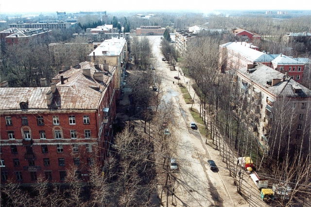 16.04.2001 - Вид на ул. Советская