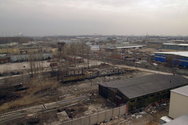 13.04.2006 - Промзона, вид в сторону Москвы