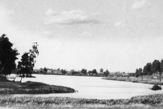 1958 - Долгие пруды. Справа видно Дмитровское шоссе