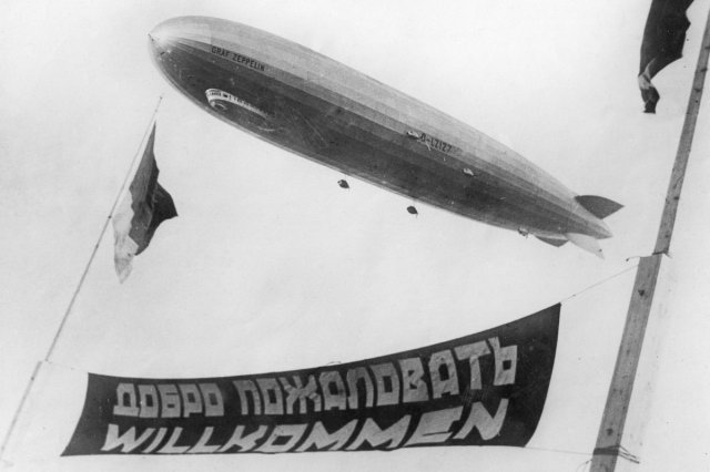 1931 - Прилет дирижабля LZ-127 "Граф Цеппелин" в Ленинград