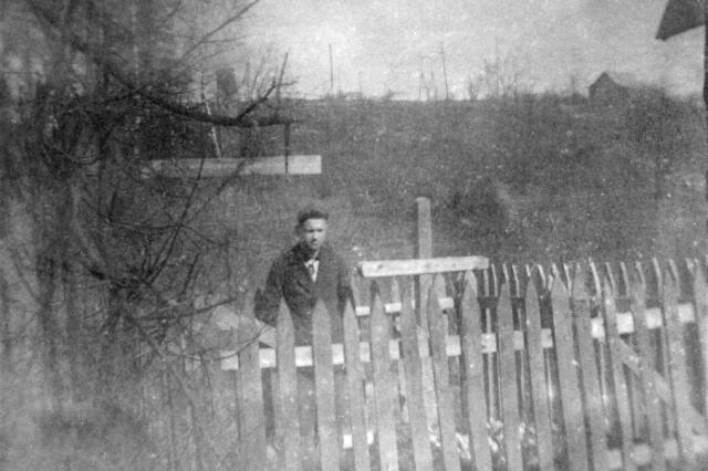 ��.1935 - �� �������� � ������