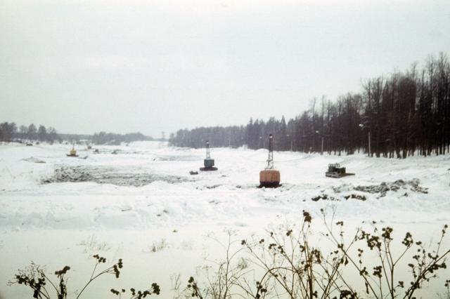 1977 -    