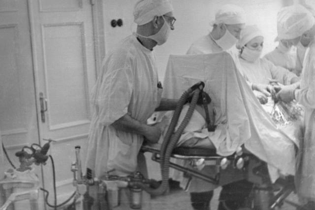 1959 - Во время операции